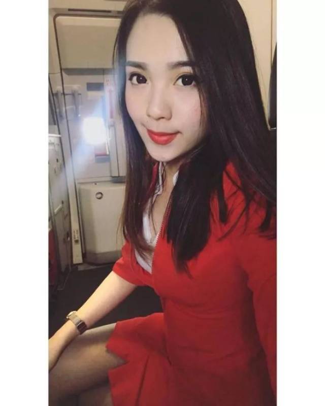 152网主 雨伞与口红